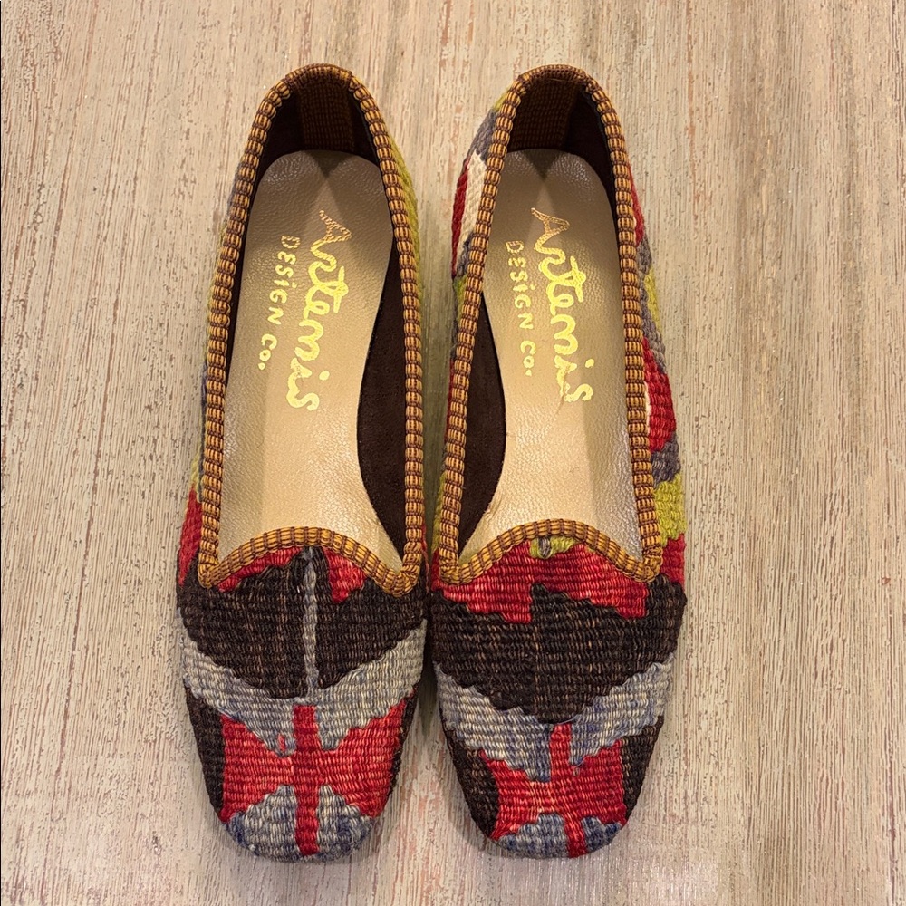 Artemis Patterned Flats
